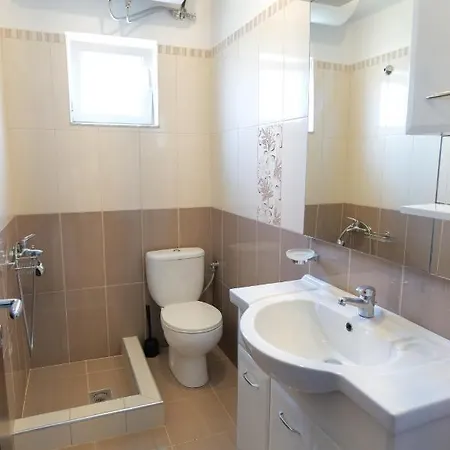 Kristal Apartment