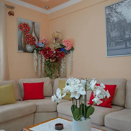 Kristal Apartment