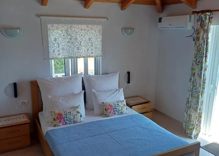 Kristal Apartment Ksamil